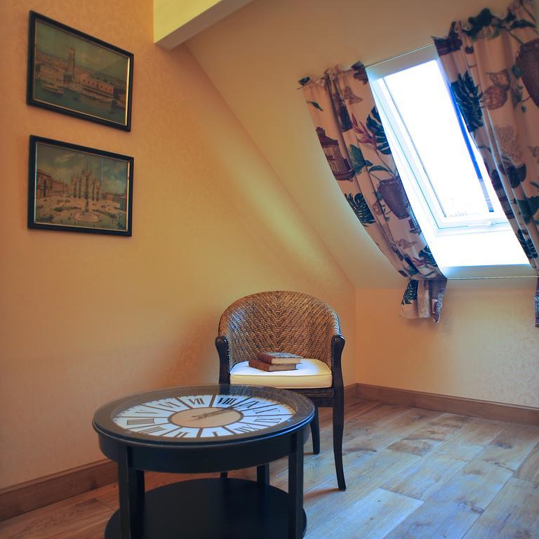 Villa L'Orangerie Du Grand Jardin Condé-sur-Seulles Habitación foto
